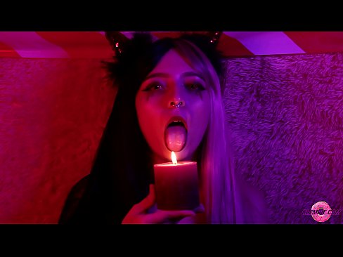 ❤️ Μια παθιασμένη πίπα από ένα σέξι Succubus με ένα σπέρμα στο στόμα της. ☑ Πόρνο ❌️❤